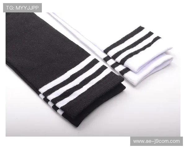 秋冬季儿童足球袜男童保暖透气耐磨舒适运动袜适合户外运动和日常穿搭